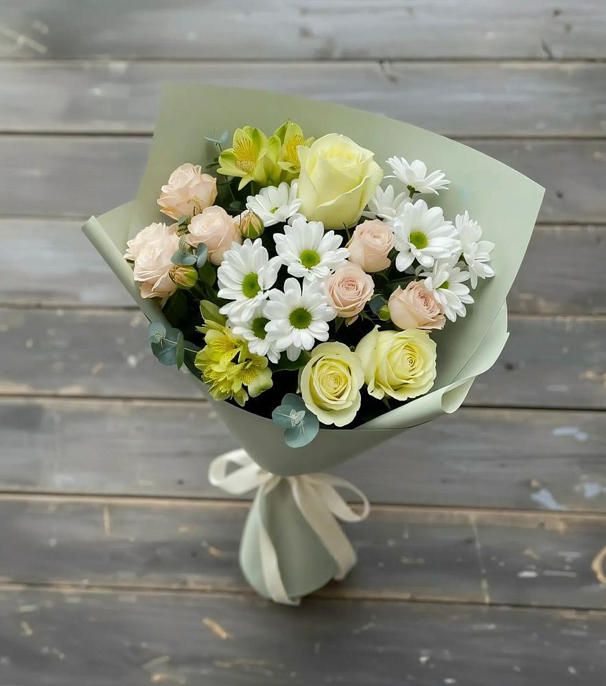Букет цветов из: Альстромерии, Розы и Хризантемы в Янкуле