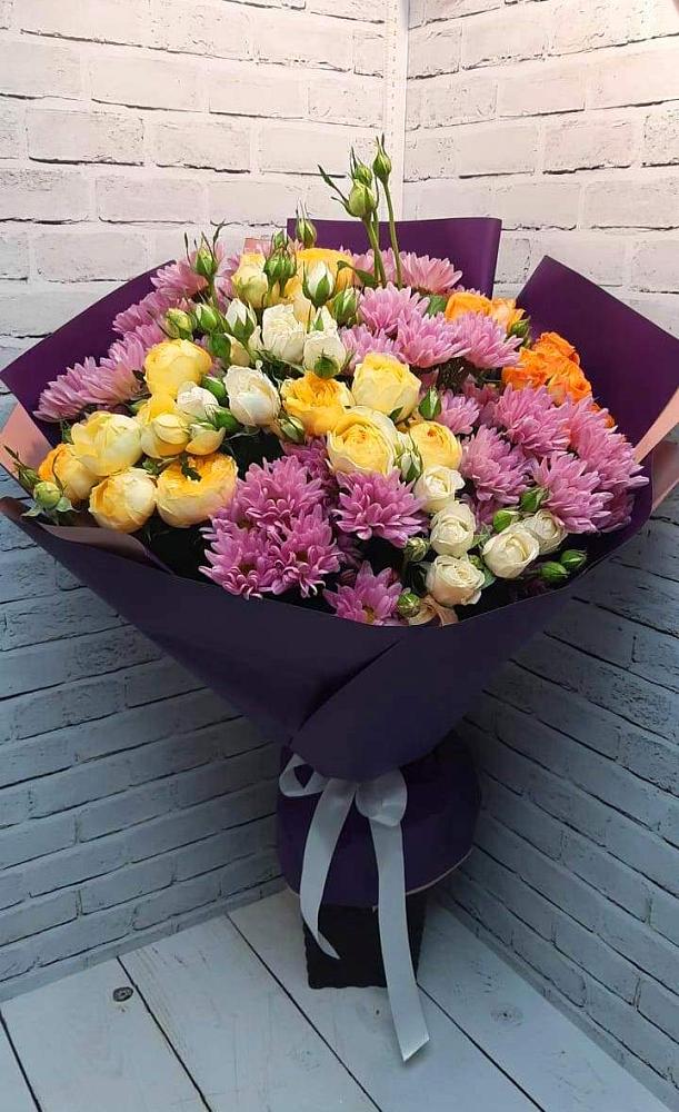 Букет цветов из: Хризантемы и Розы в Янкуле