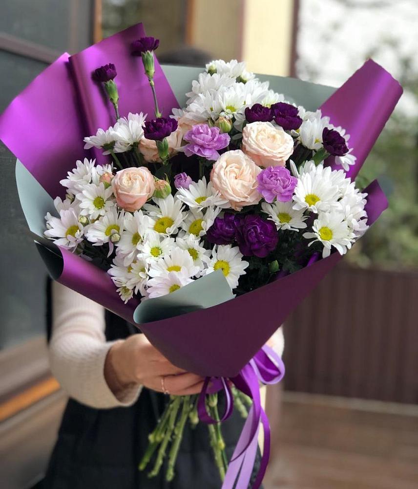 Букет цветов из: Хризантемы, Гвоздики и Розы в Янкуле