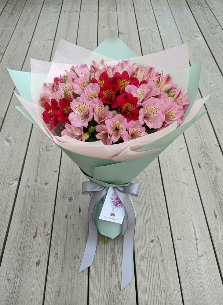 Букет цветов из: Альстромерии в Янкуле