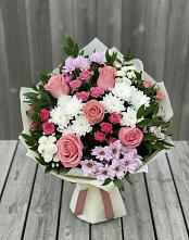 Букет цветов из:  Альстромерии, Гвоздики, Розы и Хризантемы в Янкуле