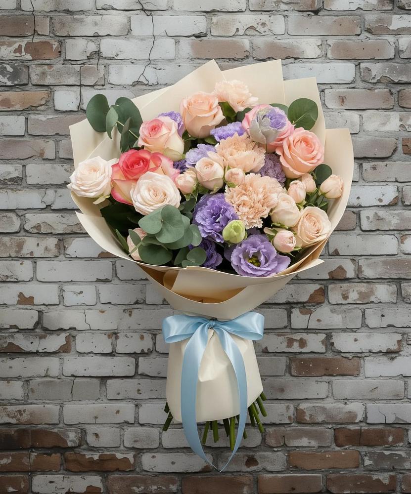 Букет цветов из: Розы, Лизиантусы и Гвоздики в Янкуле