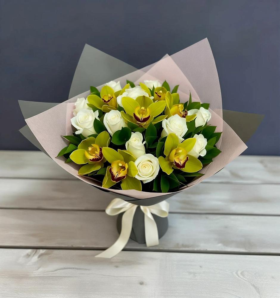 Букет цветов из: Орхидеи и Розы в Янкуле