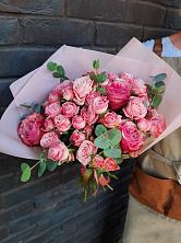 Букет розы в пальмах в Янкуле Букет цветов из: Розы в Янкуле