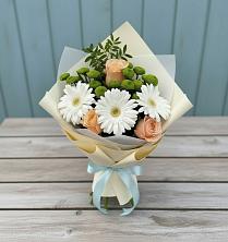 Букет цветов из:  Герберы, Розы и Хризантемы в Янкуле