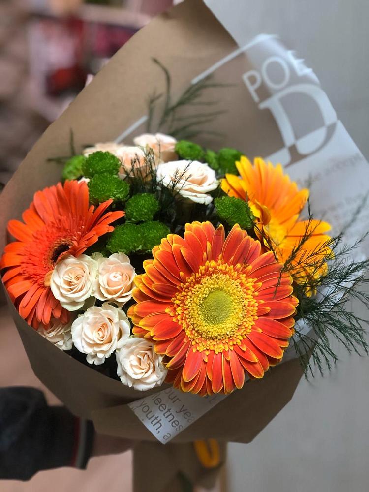 Букет цветов из: Герберы, Хризантемы и Розы в Янкуле